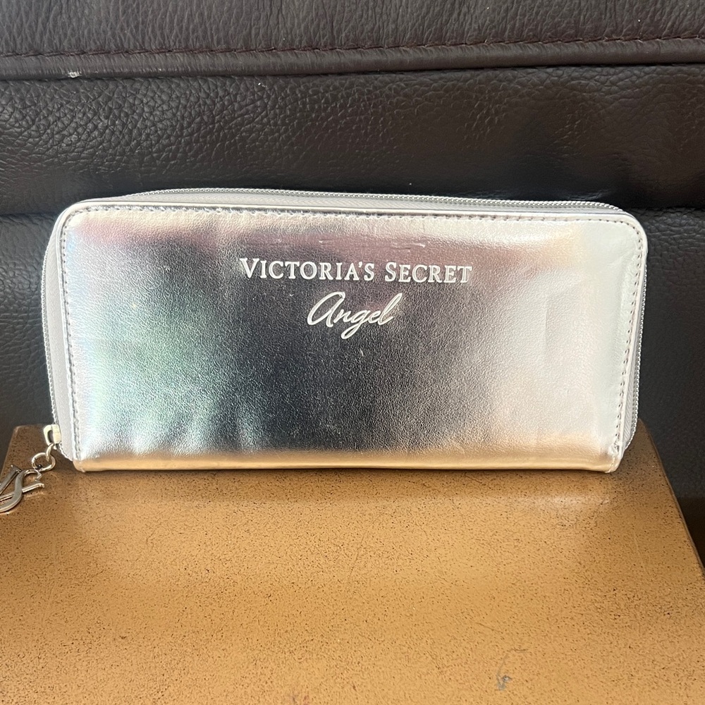Victoria's Secret Angel Metallic Wallet